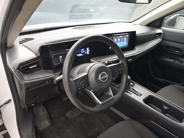 Used 2025 Nissan Kicks S FWD image 14