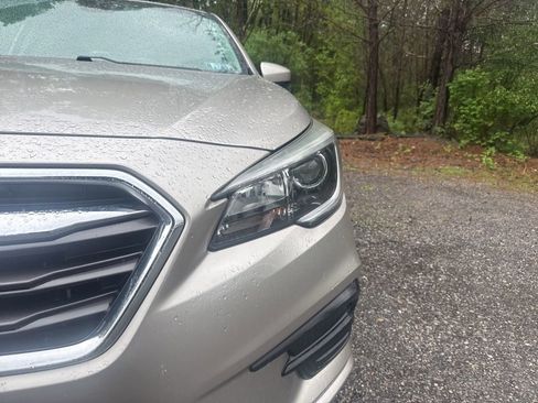 Used 2019 Subaru Legacy 2.5i Premium AWD/4WD image 3