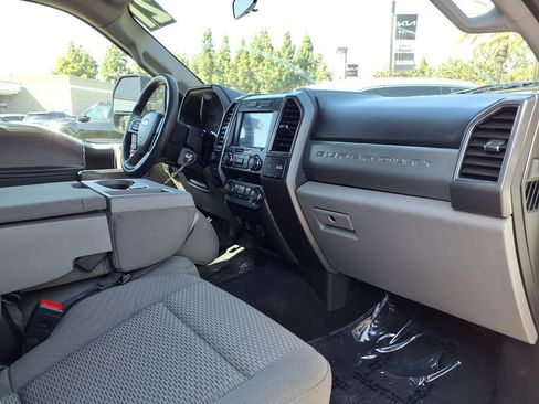 Used 2021 Ford F250 XLT AWD/4WD image 12