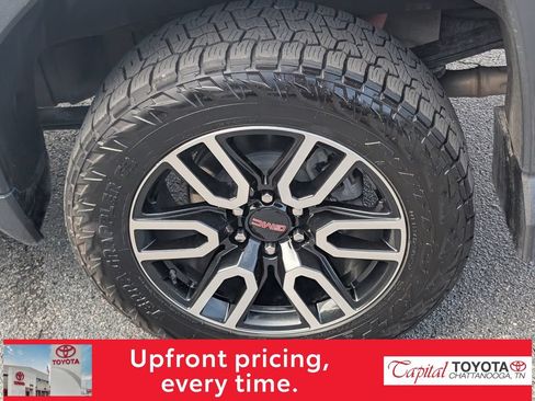 Used 2023 GMC Sierra 1500 AT4 w/ Technology Package AWD/4WD image 9