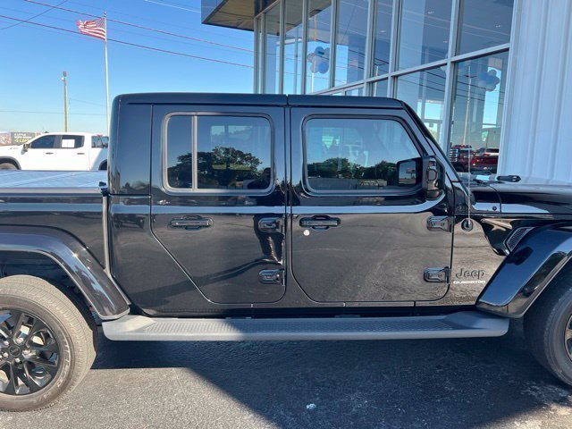 Used 2021 Jeep Gladiator Overland AWD/4WD image 3