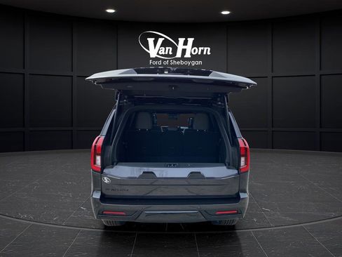 New 2026 Ford Expedition Platinum AWD/4WD image 7