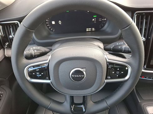 New 2026 Volvo XC90 T8 Ultra w/ Protection Package Premier image 17