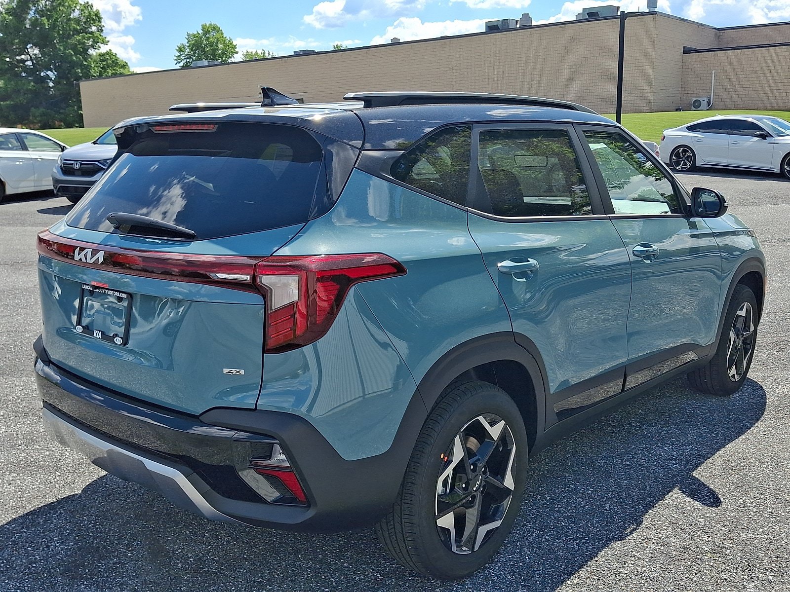 New 2026 Kia Seltos S AWD/4WD image 3