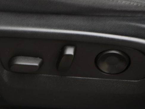 Used 2022 Chevrolet Silverado 1500 Custom RWD image 24