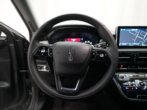 Used 2022 Lincoln Corsair AWD w/ Equipment Group 101A image 4
