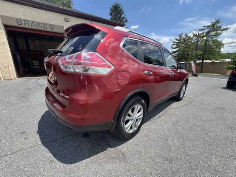 Used 2016 Nissan Rogue SV w/ SV Premium Package AWD/4WD image 6