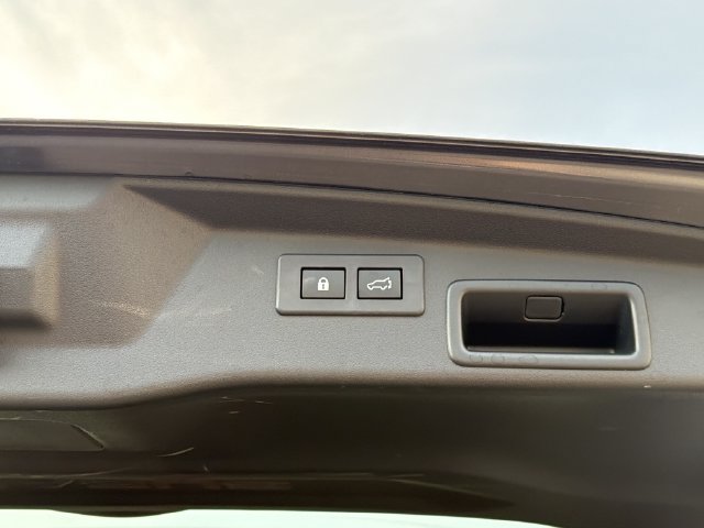 Certified 2026 Subaru Outback Limited AWD/4WD image 15