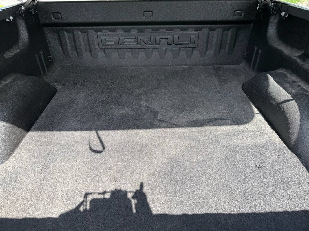 Used 2018 GMC Sierra 1500 Denali w/ Denali Ultimate Package AWD/4WD image 33