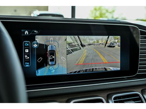 New 2026 Mercedes-Benz GLE 450 4MATIC image 14