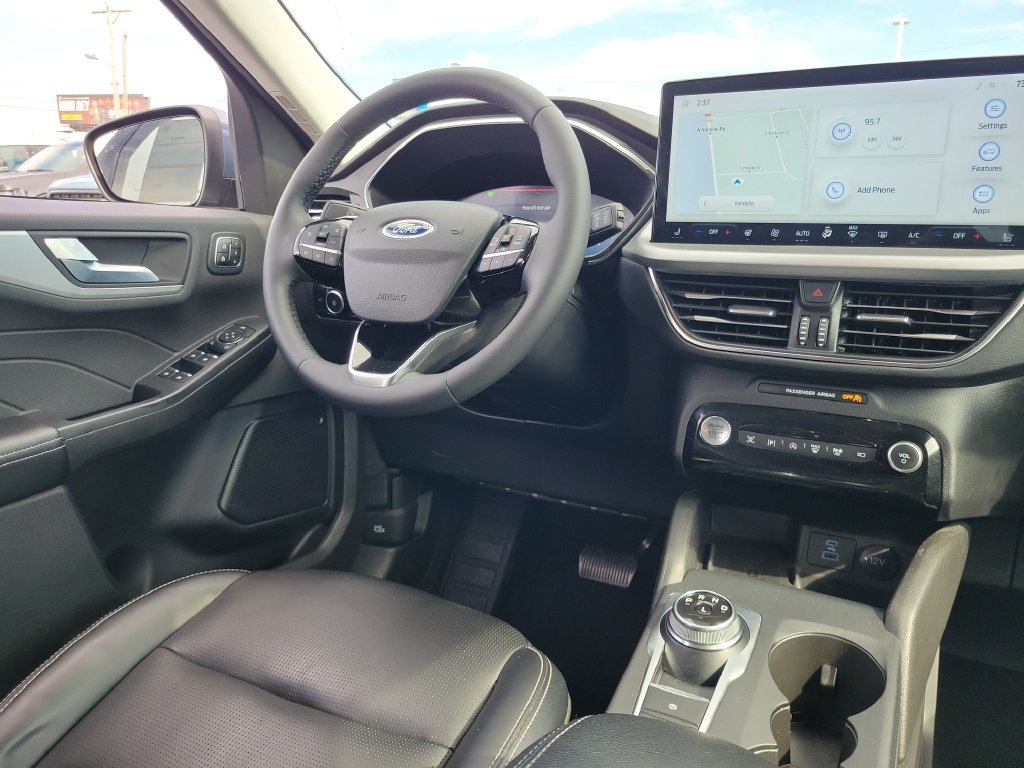 Certified 2023 Ford Escape Platinum AWD/4WD image 13