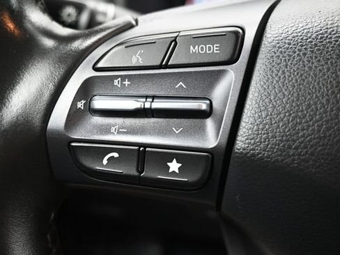 Used 2023 Hyundai Kona Limited FWD image 24