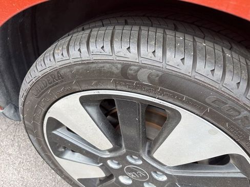 Used 2018 Kia Soul + FWD image 9
