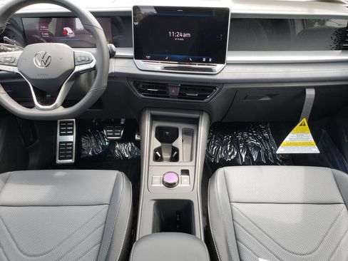 New 2026 Volkswagen Tiguan SE R-Line AWD/4WD image 9