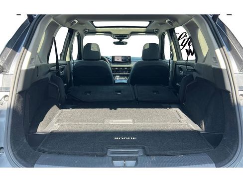 Used 2024 Nissan Rogue SL w/ SL Premium Package image 38