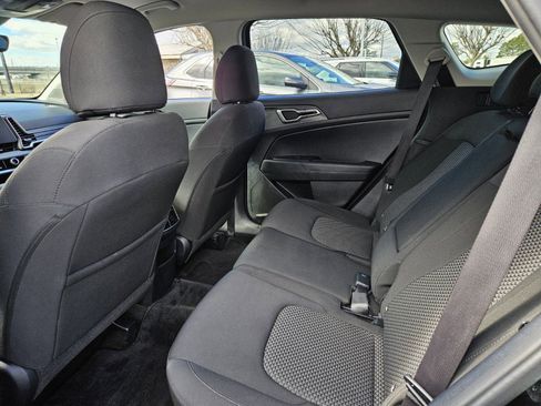 Used 2024 Kia Sportage LX image 10
