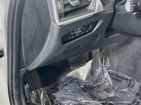 Used 2019 BMW 330i xDrive Sedan w/ Premium Package image 10