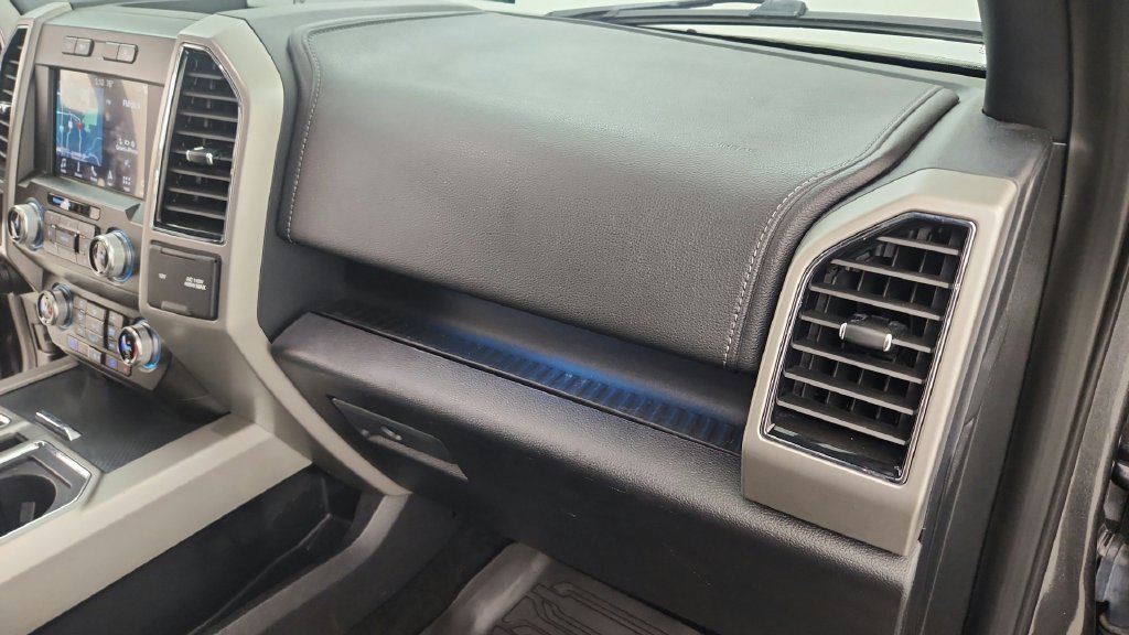 Used 2019 Ford F150 Lariat w/ Equipment Group 502A Luxury AWD/4WD image 25