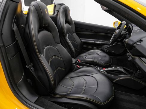 Used 2017 Ferrari 488 Spider image 34