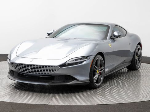 Certified 2024 Ferrari Roma RWD image 1