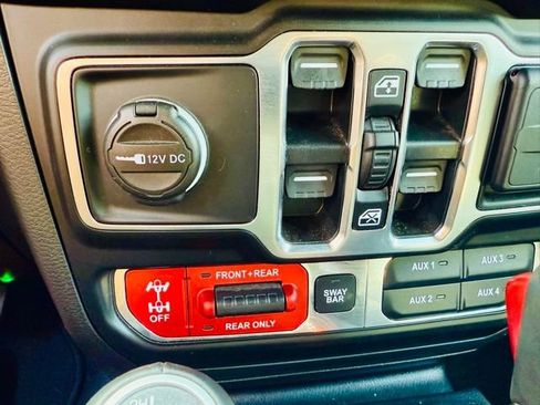 Used 2021 Jeep Wrangler Unlimited Rubicon 4xe w/ Steel Bumper Group image 30