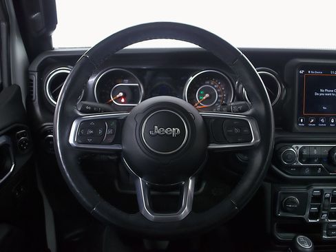 Used 2021 Jeep Wrangler Unlimited Sahara AWD/4WD image 23