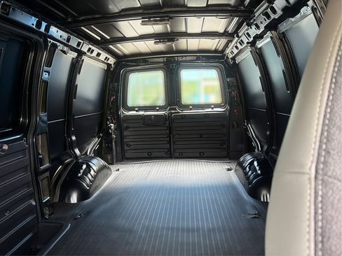 New 2026 Chevrolet Express 2500 RWD image 13