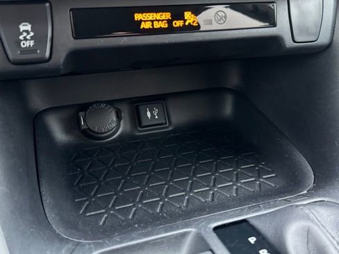 Certified 2019 Toyota RAV4 LE image 14