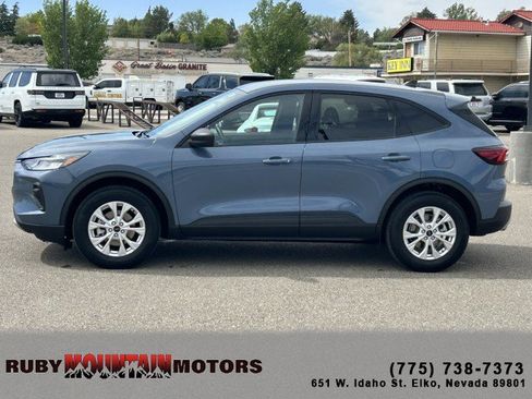 Used 2025 Ford Escape Active AWD/4WD image 4