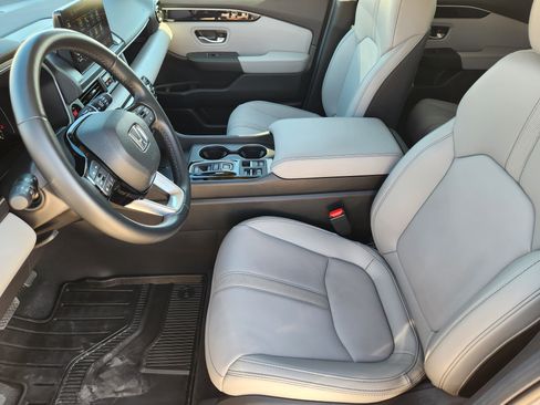 Certified 2025 Honda Pilot EX-L image 13