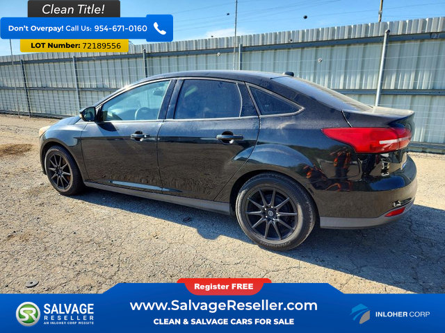 Used 2015 Ford Focus SE FWD image 3