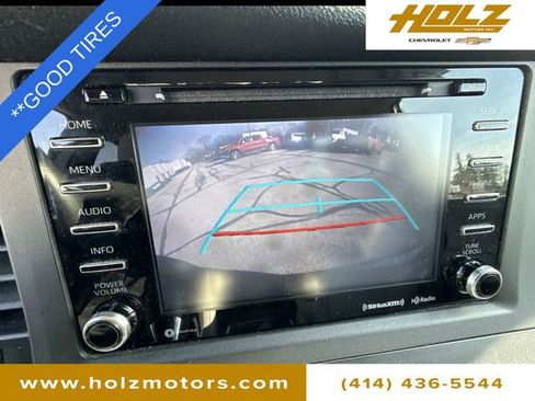 Used 2018 Toyota Sienna XLE image 7