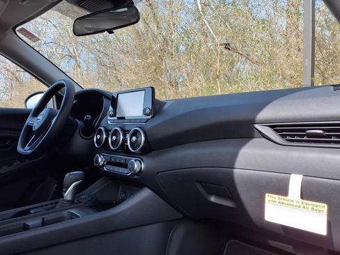 New 2025 Nissan Sentra S image 7
