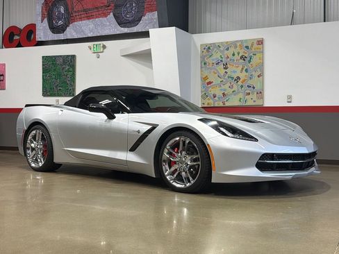 Used 2016 Chevrolet Corvette Stingray Convertible w/ 3LT Preferred Equipment Group RWD image 18