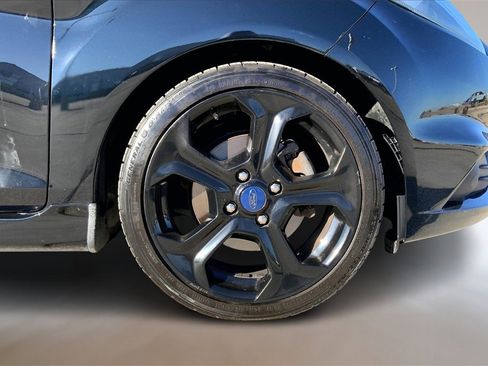 Used 2016 Ford Fiesta ST image 9