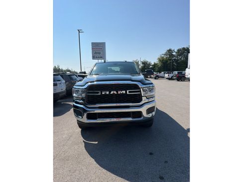 Used 2020 RAM 2500 Tradesman w/ Chrome Appearance Group AWD/4WD image 1