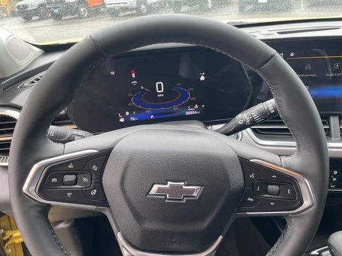 Used 2024 Chevrolet Trax ACTIV w/ Driver Confidence Package image 31