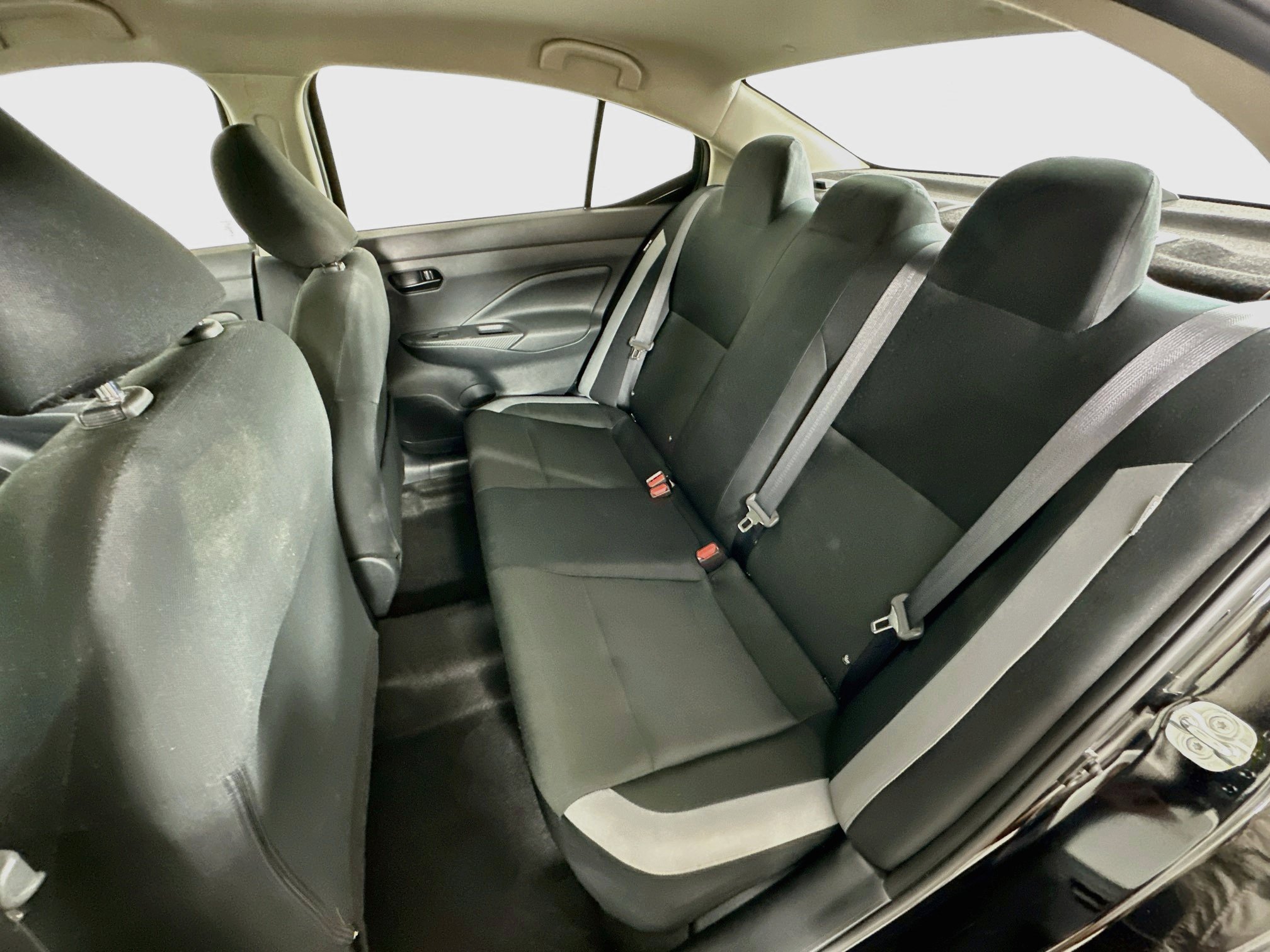 Used 2025 Nissan Versa S w/ Trunk Package FWD image 25