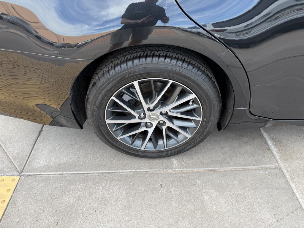 Used 2016 Lexus ES 350 w/ Navigation System Package FWD image 15