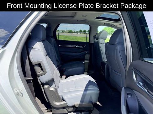 Used 2019 Buick Enclave Premium w/ Experience Buick Package FWD image 10
