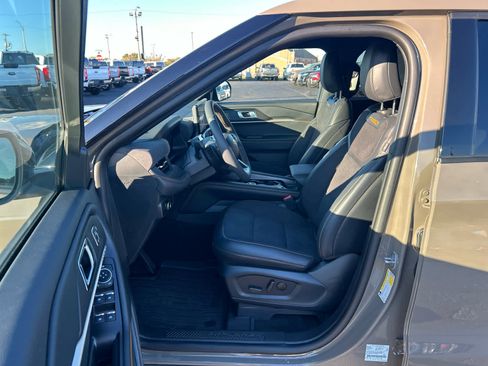 New 2026 Ford Explorer Tremor w/ Tremor Convenience Package image 16