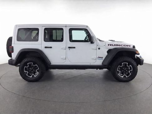 Used 2025 Jeep Wrangler Unlimited Rubicon 4xe w/ Convenience Group AWD/4WD image 8