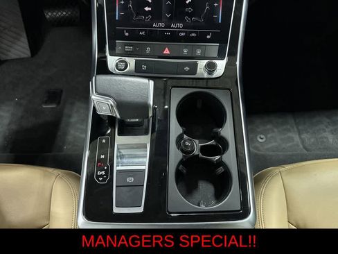 Used 2022 Audi Q7 2.0T Premium w/ Convenience Package AWD/4WD image 33