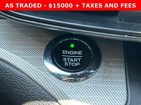 Used 2020 Ford Explorer XLT image 26