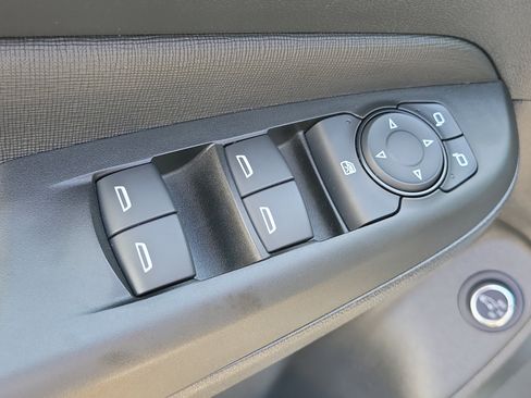 Used 2024 Buick Envista Preferred w/ Convenience I Package FWD image 19