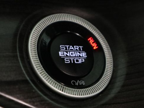 Certified 2021 Jeep Grand Cherokee L Limited w/ Luxury Tech Group II image 33