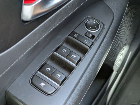 Certified 2024 Kia Forte GT-Line image 16