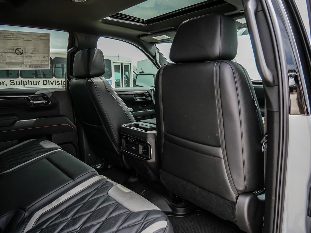 New 2026 GMC Sierra 1500 AT4 w/ AT4 Premium Package AWD/4WD image 27