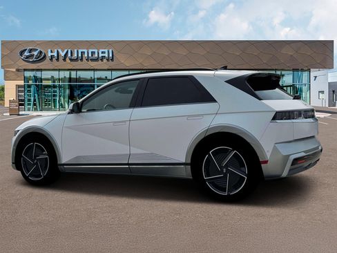 New 2025 Hyundai Ioniq 5 Limited image 4