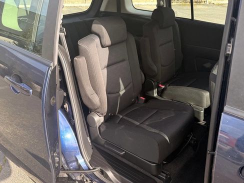 Used 2010 MAZDA MAZDA5 Sport w/ Popular Equipment Pkg image 25